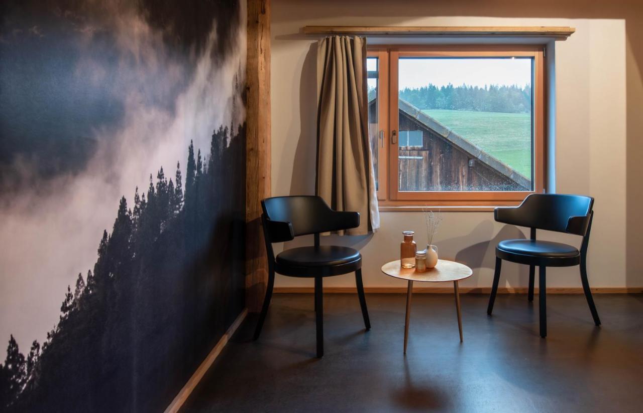 Hotel-restaurant Le Cochon Rose Hotel 3*